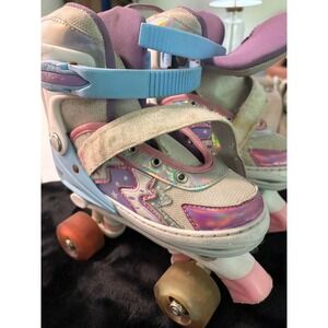 Plimona Kids Adjustable Roller Skates Pastel Holographic Star Quad Skates Size M
